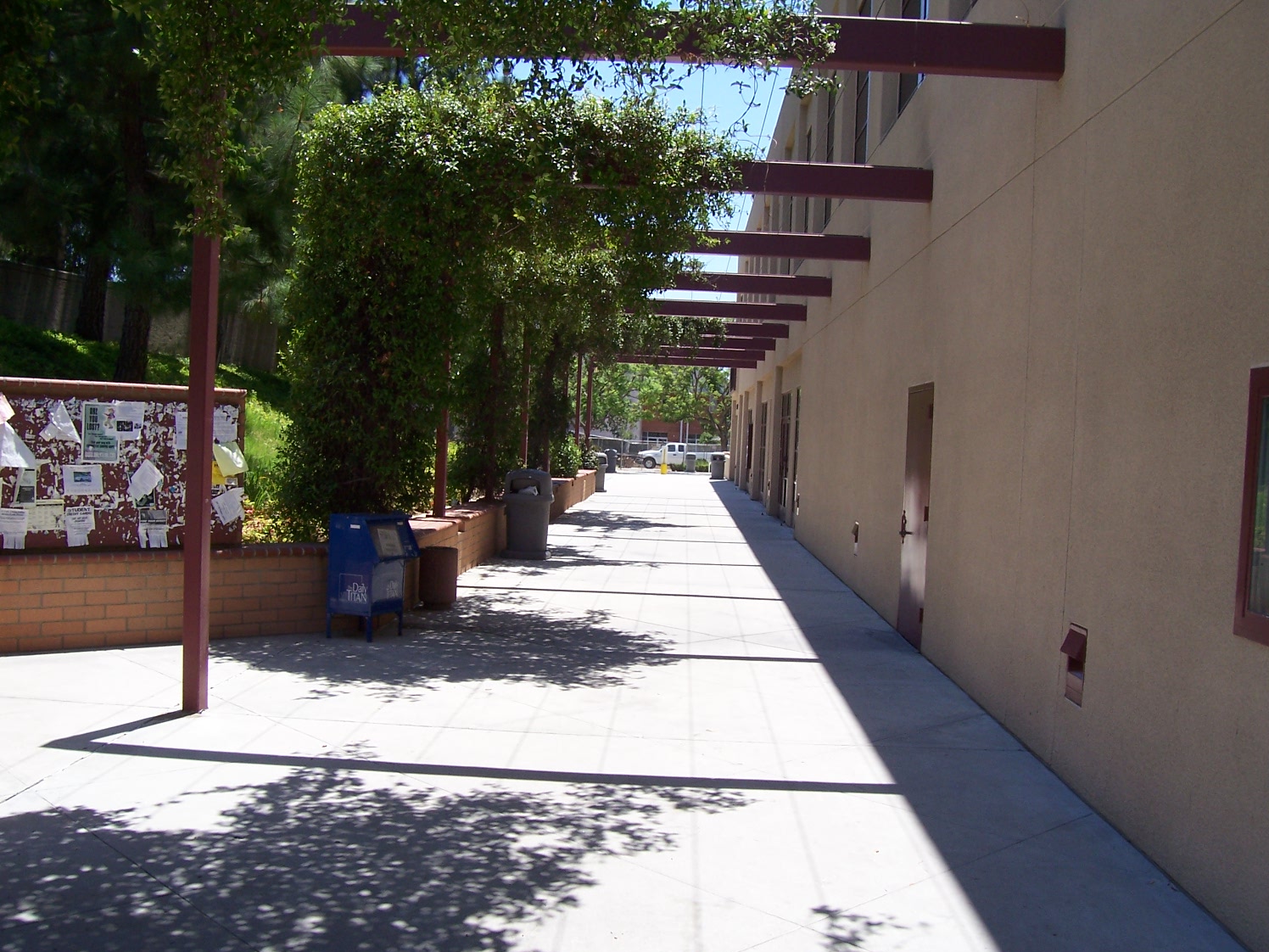 a view of Titans student union at USC Fullerton campus